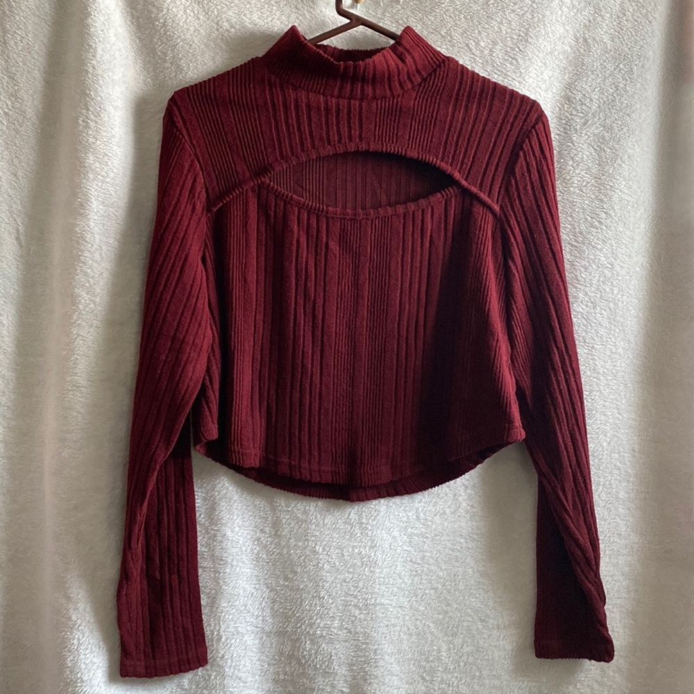 HOST PICK! SHEIN cut out mock neck top (1XL)